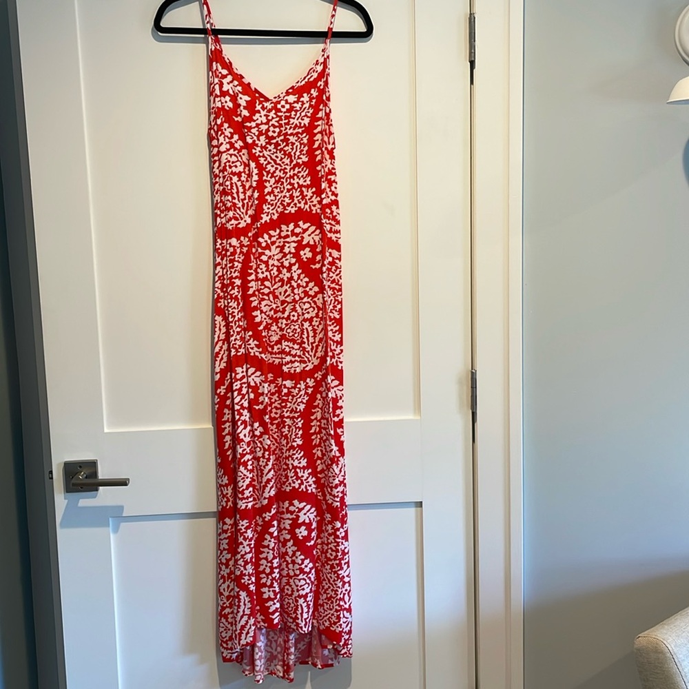 Gap Red Floral floor length summer dress - size M- never worn - brand new